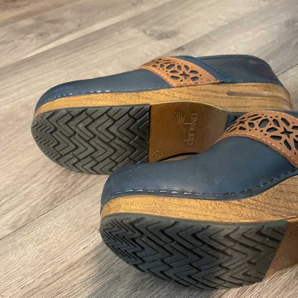 Dansko Navy Leather Clogs with Floral Cutout - Picture 6 of 6